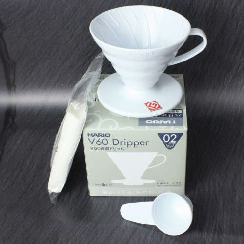 Набор Пуровер HARIO V60 02 400 мл. белый + 40 фильтров + мерная ложка Набор Пуровер HARIO V60 02 400 мл. белый + 40 фильтров + мерная ложка