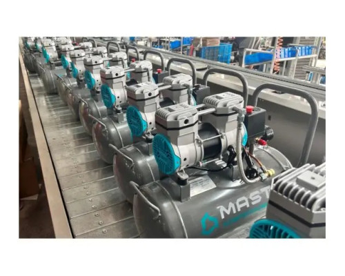 Безмасляний поршневий компресор Mast MOF1390/1100-30L