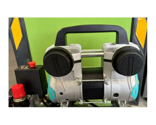 Безмасляний поршневий компресор Mast MOF1390/1100-9L