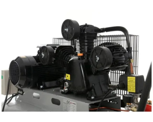 Компресор масляний трьохциліндровий TAGRED TA309X