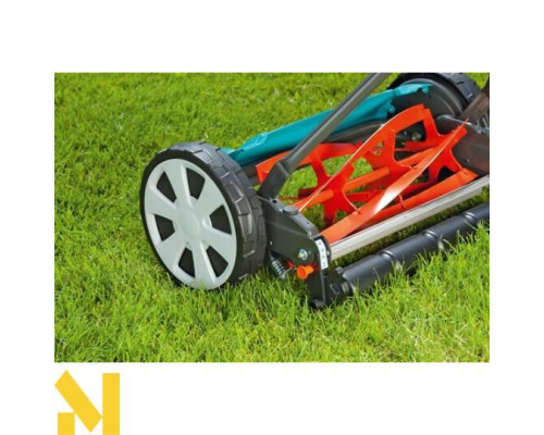 Газонокосарка механічна Gardena Classic 400