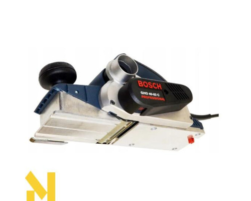 Рубанок електричний Bosch GHO 40-82 C у валізі