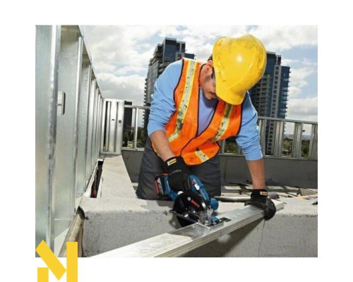 Пила дискова акумуляторна Bosch GKM 18 V-LI L-Boxx/5 А.г/ЗП