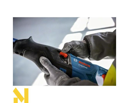 Пила шабельна акумуляторна Bosch GSA 185-LI (без АКБ та ЗП)