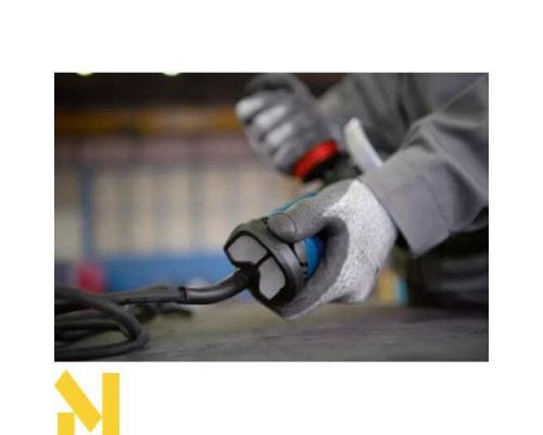 Болгарка (кутова шліфувальна машина) Bosch GWS 17-125 (06017D0200)