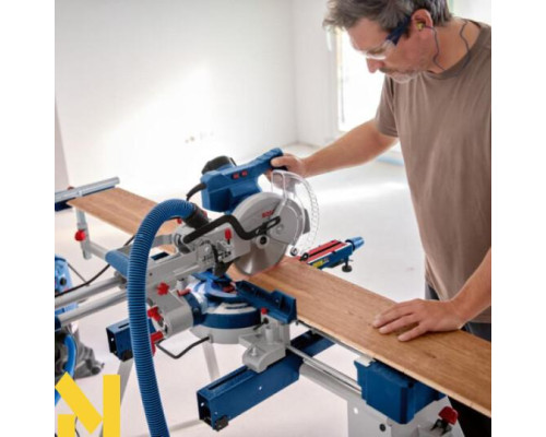 Торцювальна пила Bosch GCM 305-216 D Professional