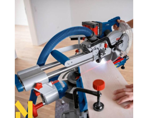 Пила торцювальна акумуляторна Bosch GCM 18V-216 D Professional (без АКБ та ЗП)