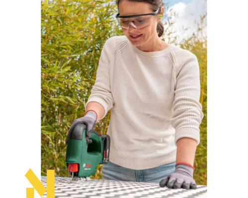 Лобзик акумуляторний Bosch EasySaw 18V-70 (без АКБ та ЗП)