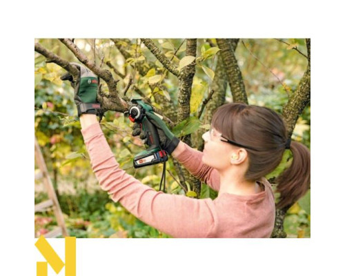 Міні-пила акумуляторна Bosch AdvancedCut 18