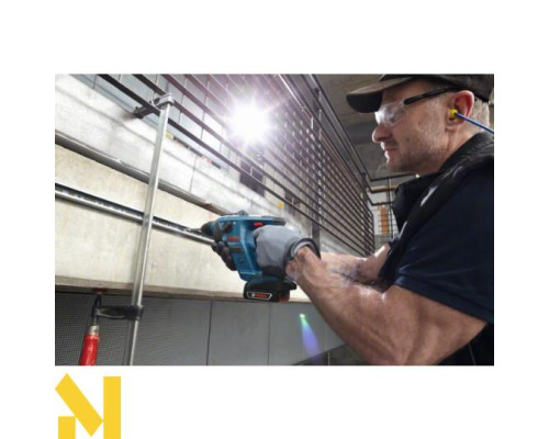 Перфоратор акумуляторний Bosch GBH 18 V-LI Compact