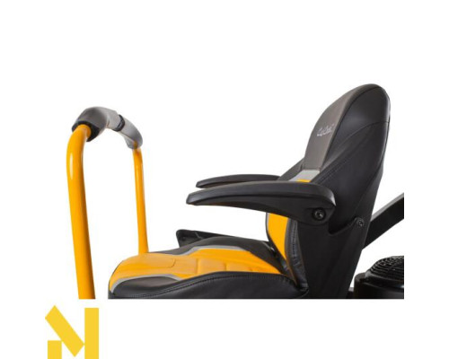 Райдер бензиновий Cub Cadet Z3 137 з нульовим радіусом розвороту