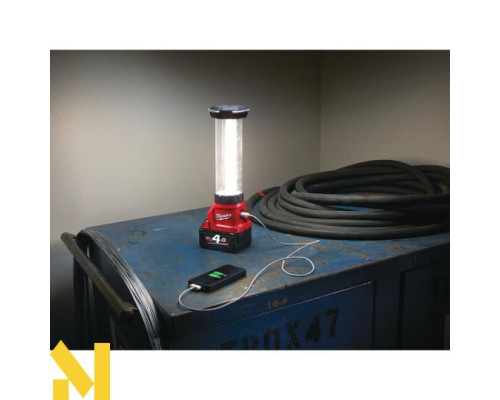 Ліхтар акумуляторний Milwaukee M12 LL-0