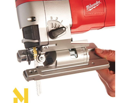 Лобзик електричний Milwaukee JSPE 135 TX