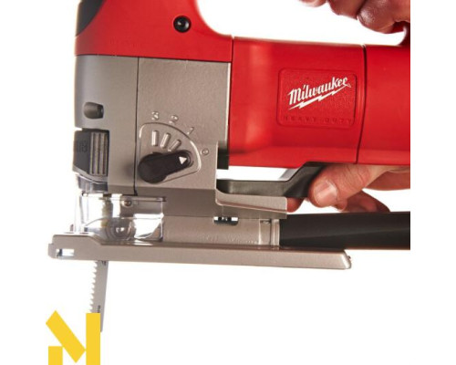 Лобзик електричний Milwaukee JSPE 135 TX