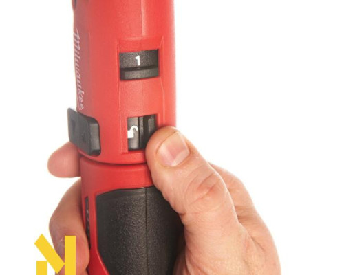 Викрутка акумуляторна Milwaukee M4 D-202B