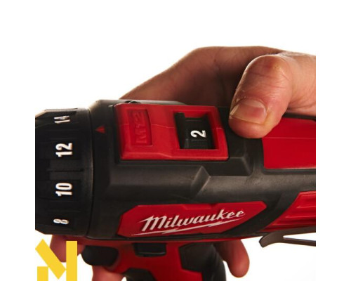 Дриль-шурупокрут акумуляторний Milwaukee M12 BDD-0