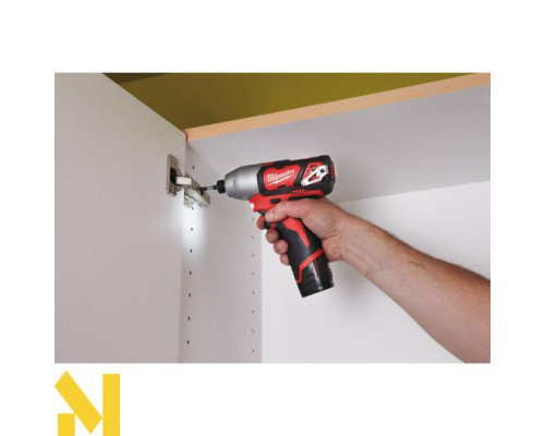 Гвинтоверт акумуляторний MILWAUKEE M12 BID-202C