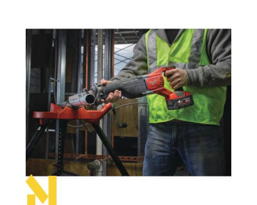 Пила шабельна акумуляторна MILWAUKEE M18 BSX-402C
