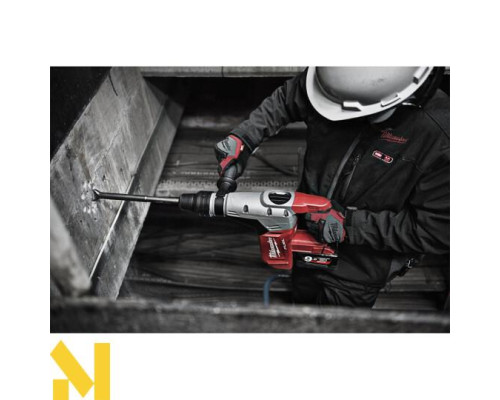Перфоратор акумуляторний Milwaukee M18 CHM-902C