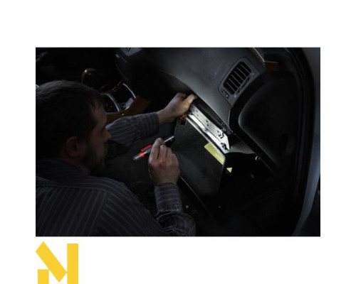 Ліхтар компактний Milwaukee IPL-LED на батарейках