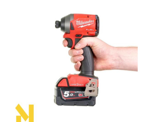 Гвинтоверт акумуляторний Milwaukee M18 ONEID2-502X