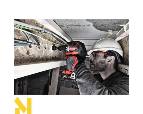 Дриль-шурупокрут акумуляторний Milwaukee M18 CBLPD-422C