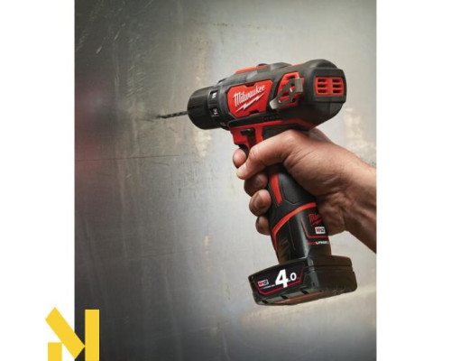 Дриль-шуруповерт акумуляторний Milwaukee M12 BDD-201C