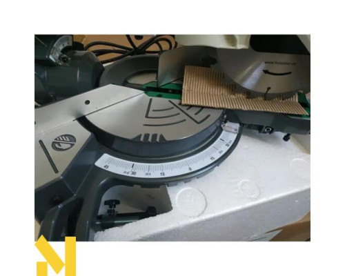 Пила торцювальна Holzstar KGZ 210E