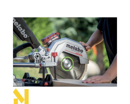 Пила торцювальна акумуляторна Metabo KGS 18 LTX BL 305
