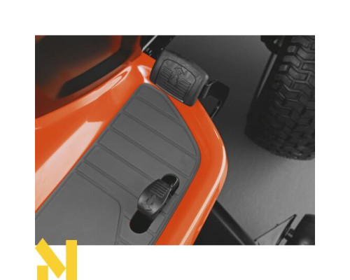 Садовий трактор бензиновий Husqvarna TC 238T