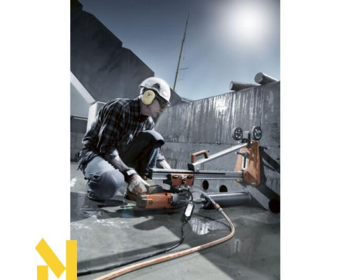 Дриль для буріння з стійкою Husqvarna DMS 240