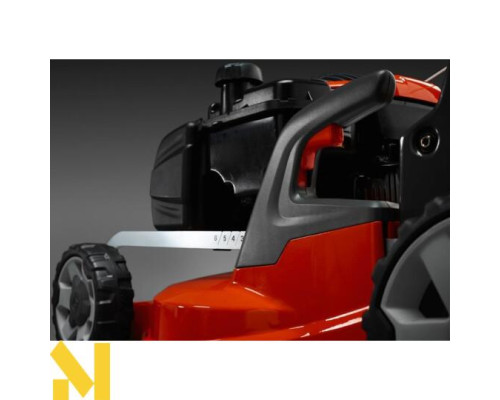 Газонокосарка бензинова Husqvarna LC 247S