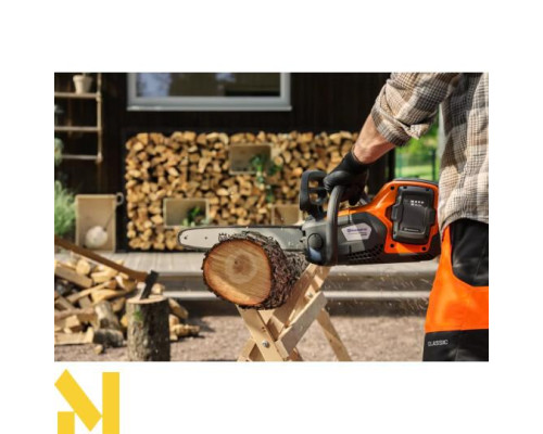 Пила ланцюгова акумуляторна Husqvarna 242i KIT