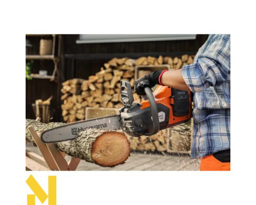 Пила ланцюгова акумуляторна Husqvarna 242i KIT