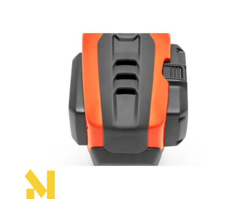 Пила ланцюгова акумуляторна Husqvarna 242i KIT