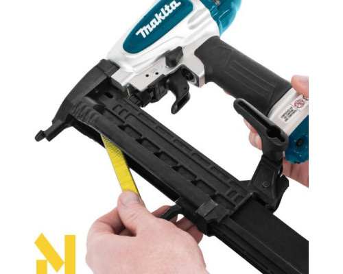 Степлер пневматичний Makita AT638A
