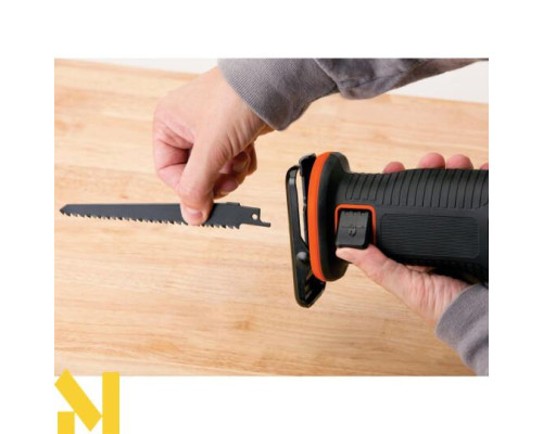 Пила шабельна акумуляторна Black&Decker BDCR18