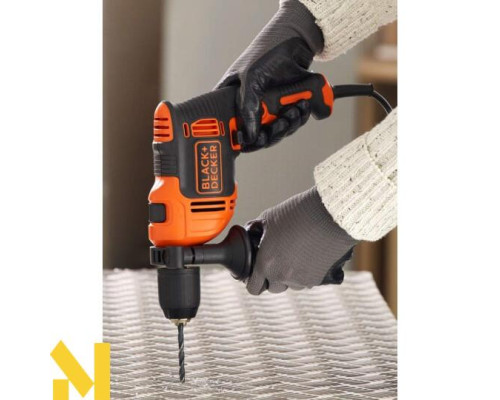 Дриль ударна мережева Black&Decker BEH550