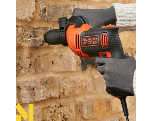 Дриль ударна мережева Black&Decker BEH550