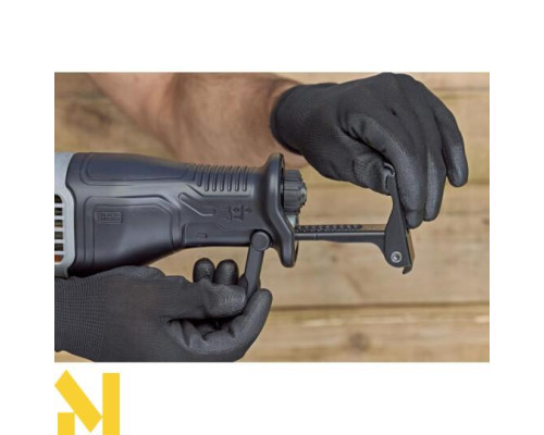 Пила шабельна Black&Decker BES301