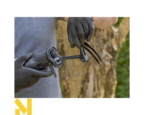 Пила шабельна Black&Decker BES301K