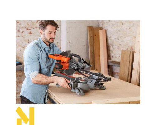 Пила торцювальна Black&Decker BES710