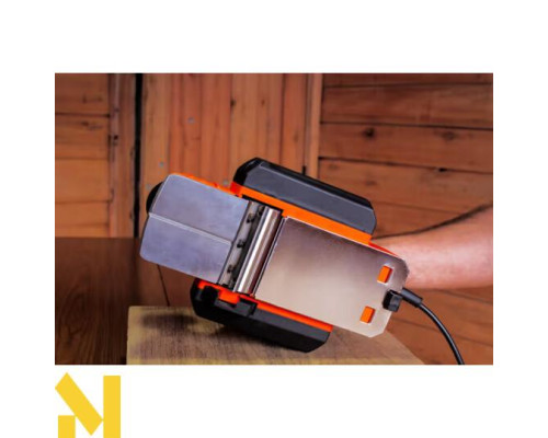 Рубанок електричний Black&Decker BEW712