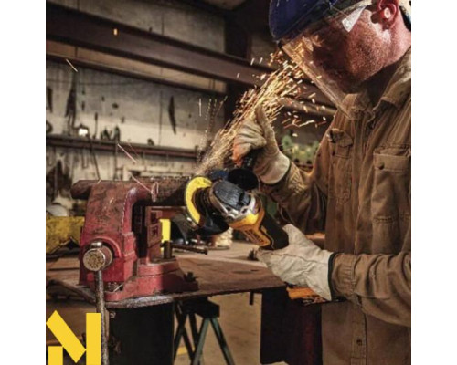 Набір інструментів акумуляторних DeWALT DCK422P3 (DCD796 + DCF887 + DCG405 + DCH273)