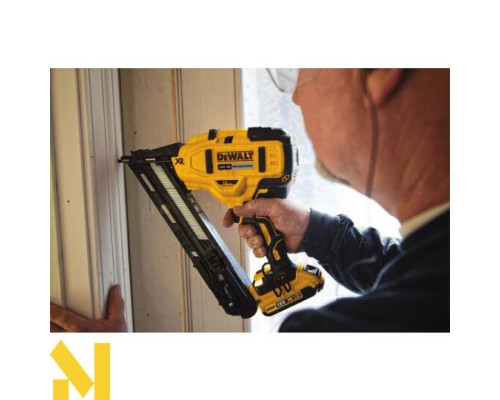 Цвяхозабивач акумуляторний DeWALT DCN650P2