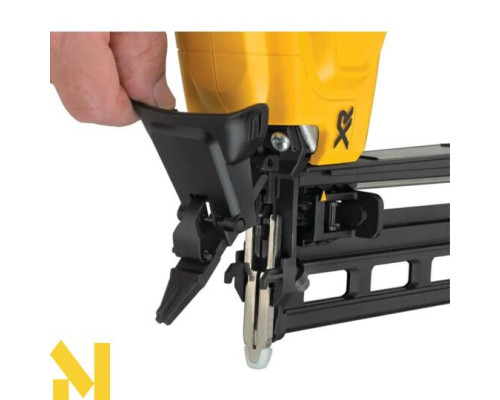 Цвяхозабивач акумуляторний безщітковий DeWALT DCN662NT (без АКБ та ЗП)