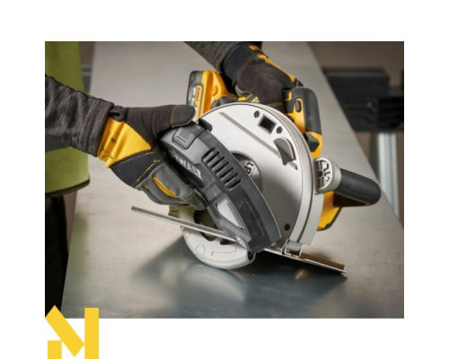 Пила дискова акумуляторна DeWALT DCS383H2