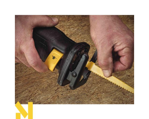 Пила шабельна акумуляторна DeWalt DCS388NT (без АКБ та ЗП)