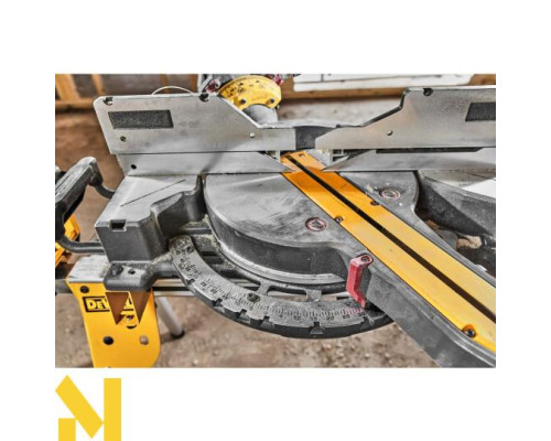 Пила торцювальна акумуляторна безщіткова DeWALT DCS781N (без АКБ та ЗП)