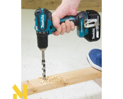 Акумуляторний шуруповерт Makita DDF483Z